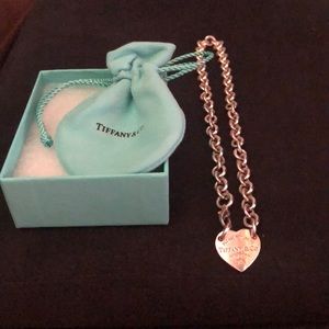 Tiffany & Co traditional heart necklace